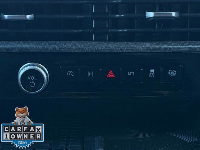 Certified 2025 Ford Explorer Platinum image 18