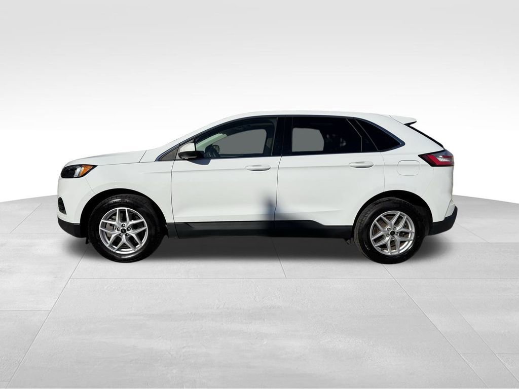 Certified 2023 Ford Edge SEL w/ Convenience Package image 2