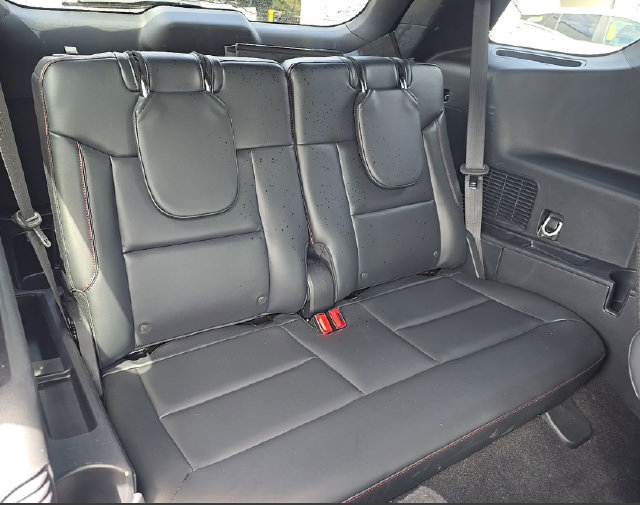 Certified 2025 Ford Explorer ST AWD/4WD image 15