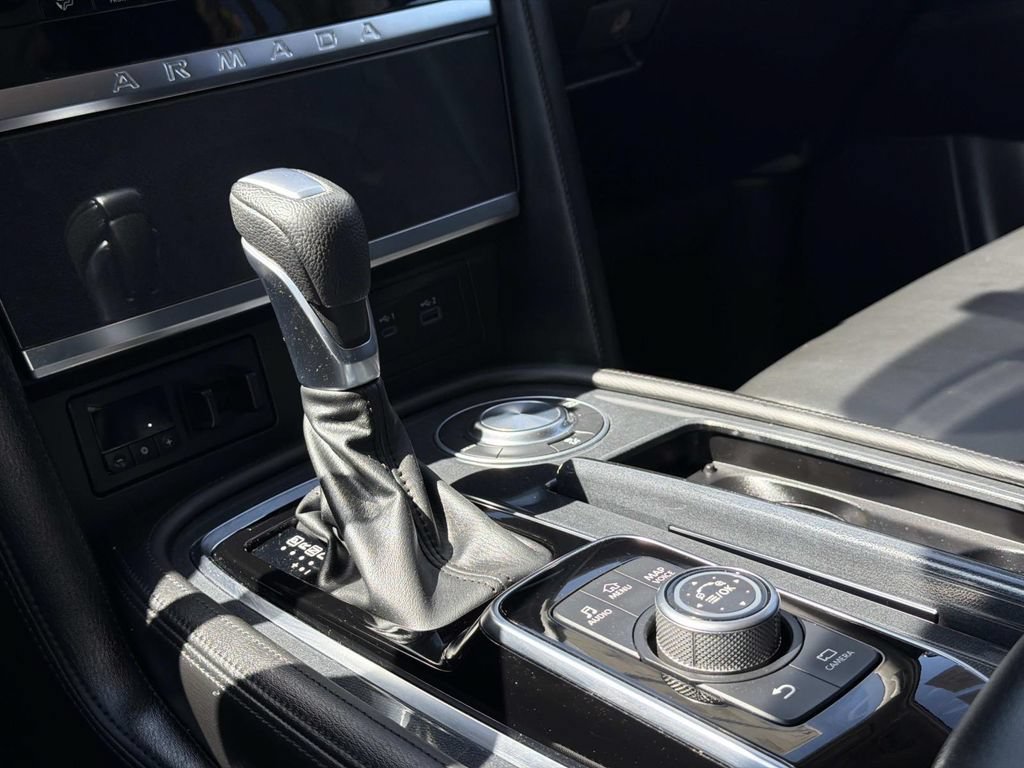 Used 2023 Nissan Armada SV w/ Cargo Package RWD image 16