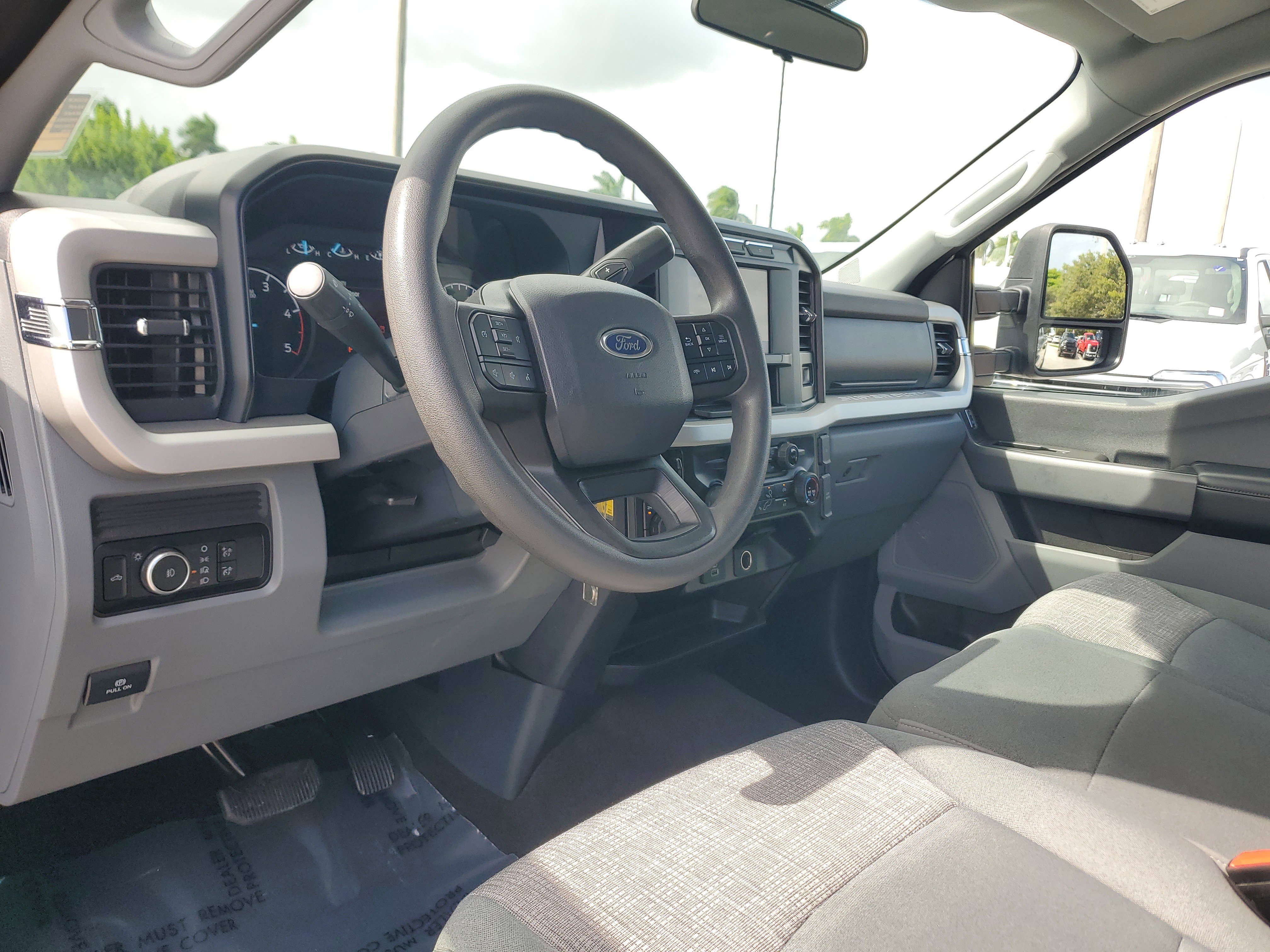 Certified 2024 Ford F250 XLT image 9