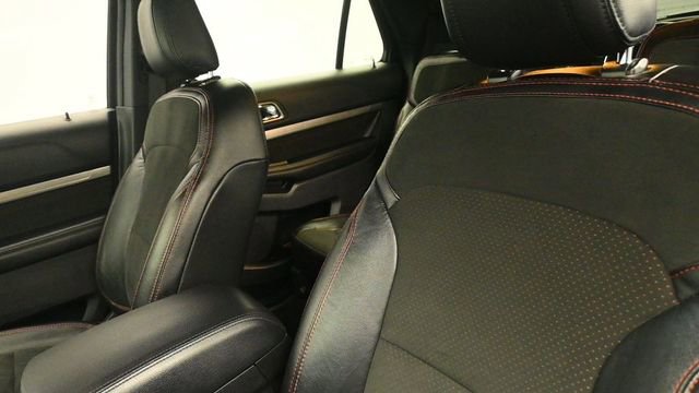 Certified 2019 Ford Explorer XLT w/ Equipment Group 202A AWD/4WD image 21