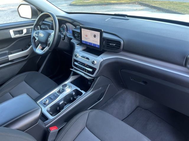 Certified 2022 Ford Explorer XLT w/ Class IV Trailer Tow Package image 38