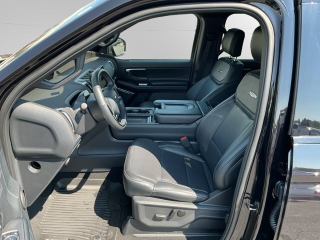 Certified 2025 Ford Expedition Max Platinum w/ Stealth Appearance Package AWD/4WD image 9