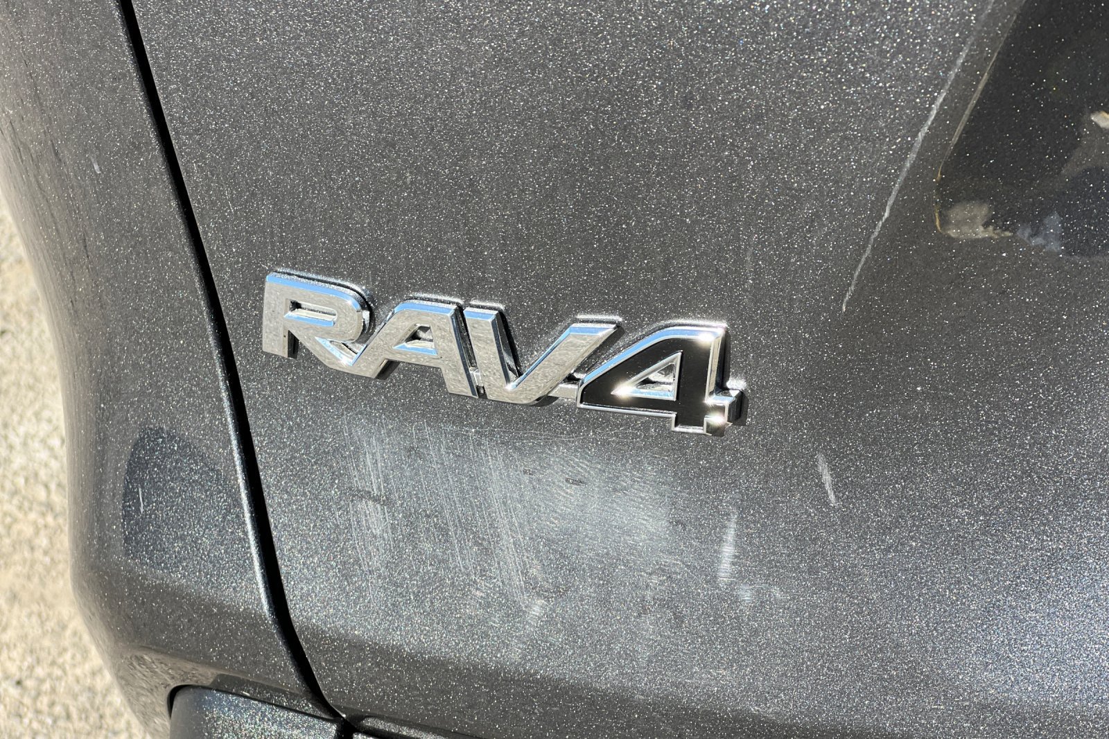 Used 2021 Toyota RAV4 LE FWD image 28