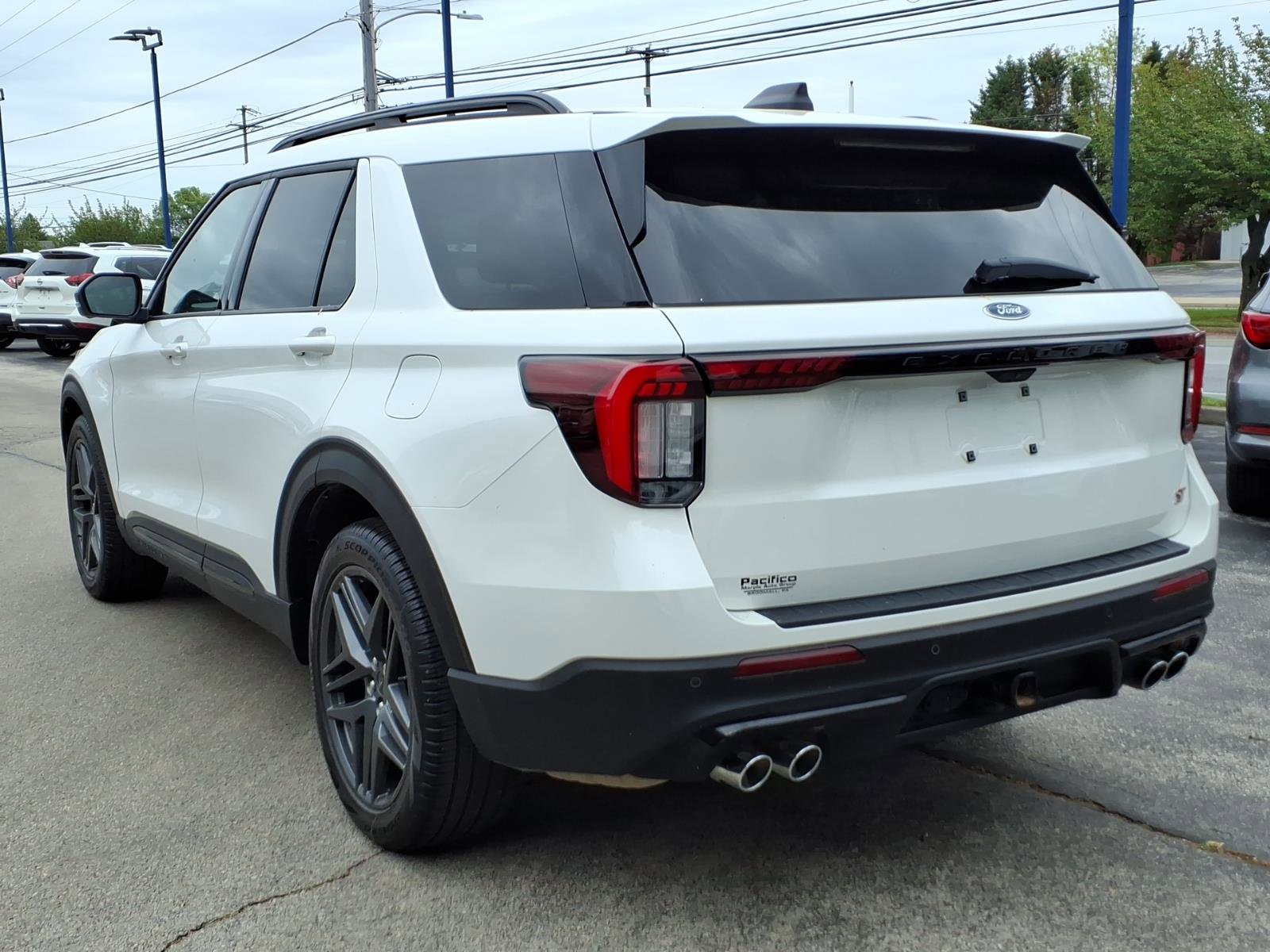 Certified 2025 Ford Explorer ST w/ Sun And Sound Package AWD/4WD image 6