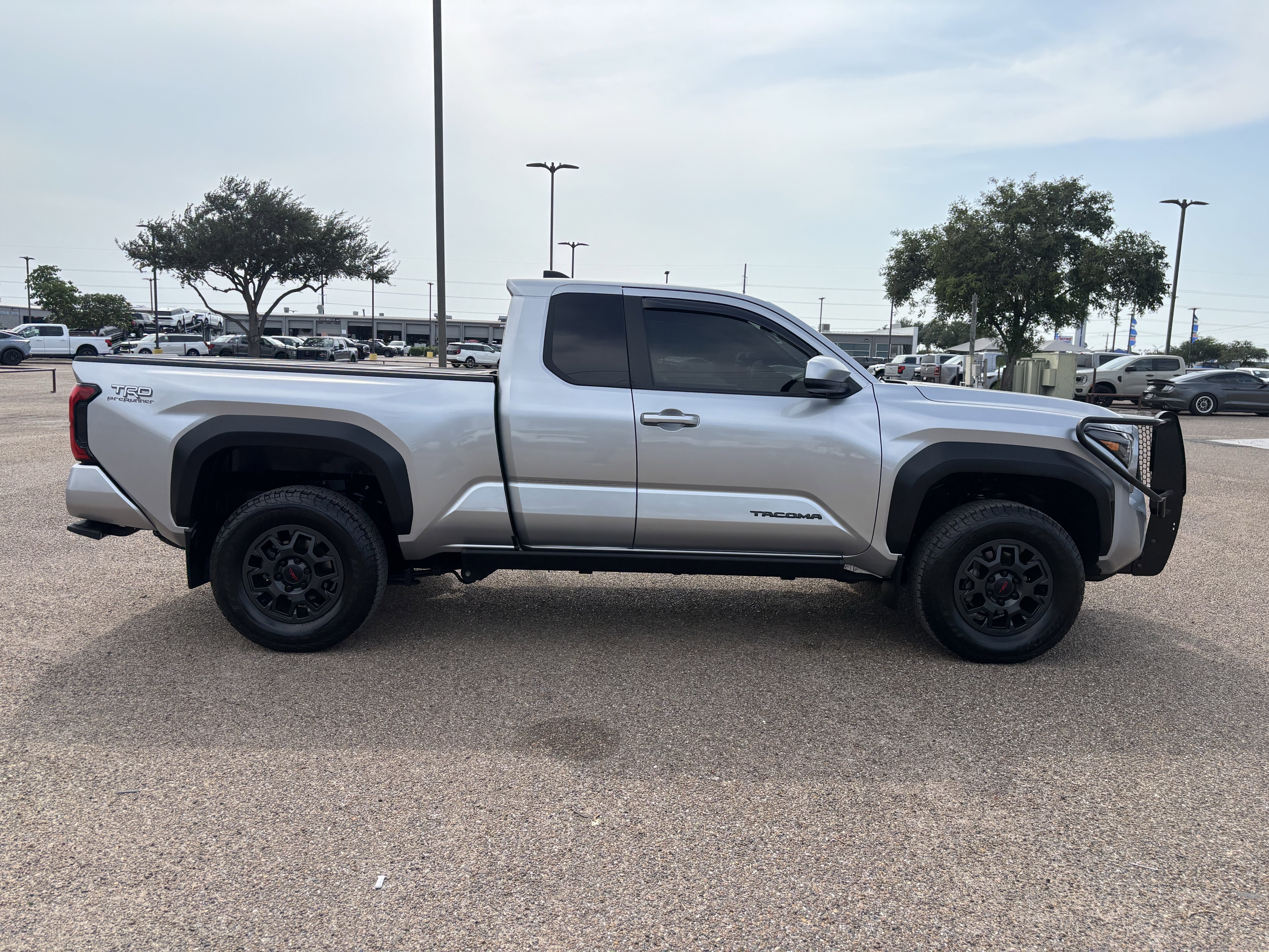 Used 2024 Toyota Tacoma PreRunner w/ TRD Prerunner Upgrade Package RWD image 4