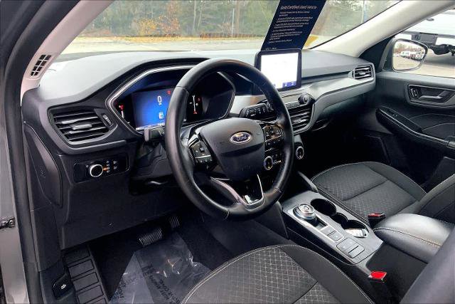 Certified 2025 Ford Escape Active w/ Cold Weather Package image 18
