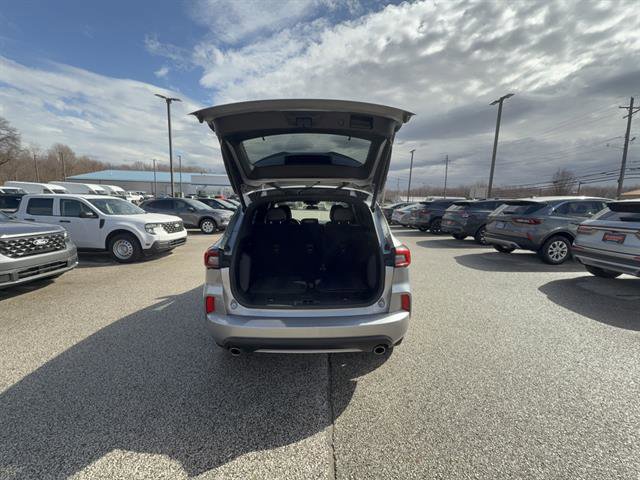 Certified 2023 Ford Escape ST-Line image 10