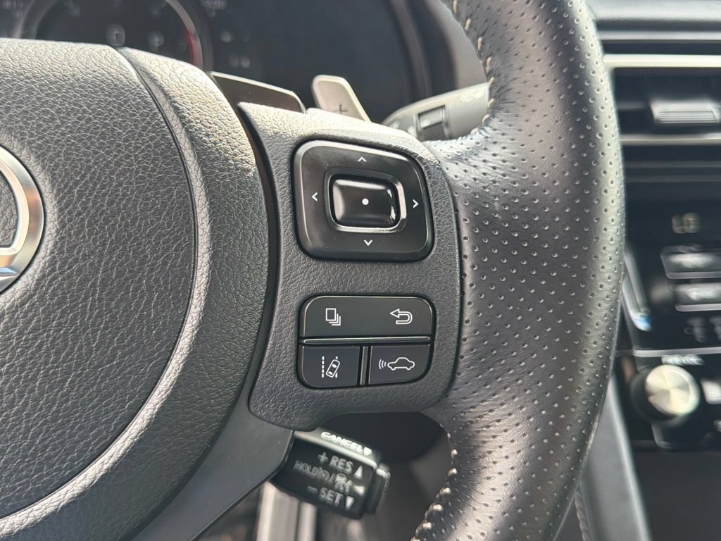 Used 2022 Lexus IS 350 F Sport w/ Navigation Package RWD image 31