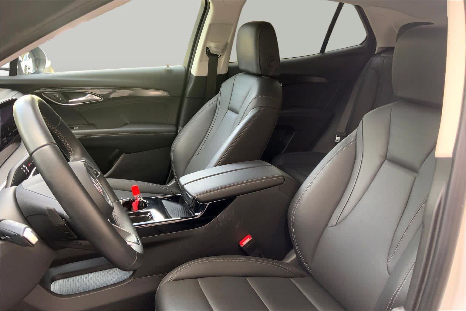 Used 2025 Buick Envision Preferred AWD/4WD image 8