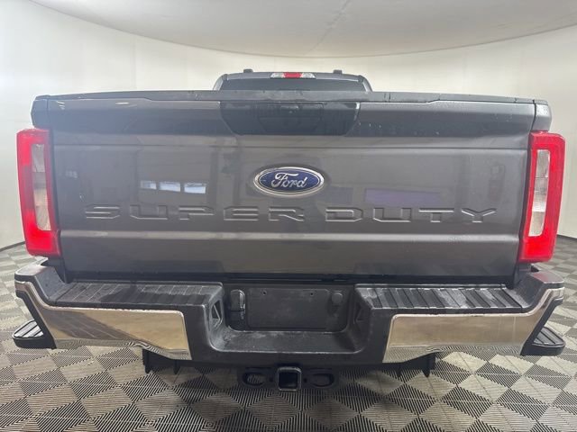 Certified 2025 Ford F350 XLT image 4