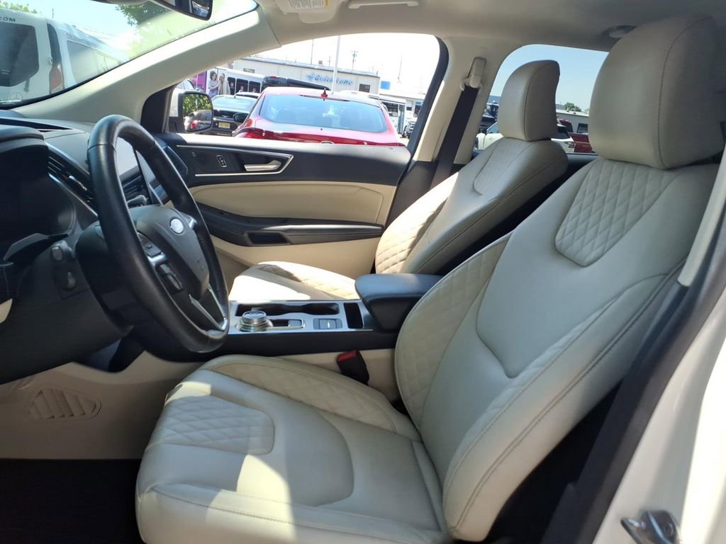 Certified 2023 Ford Edge Titanium AWD/4WD image 18
