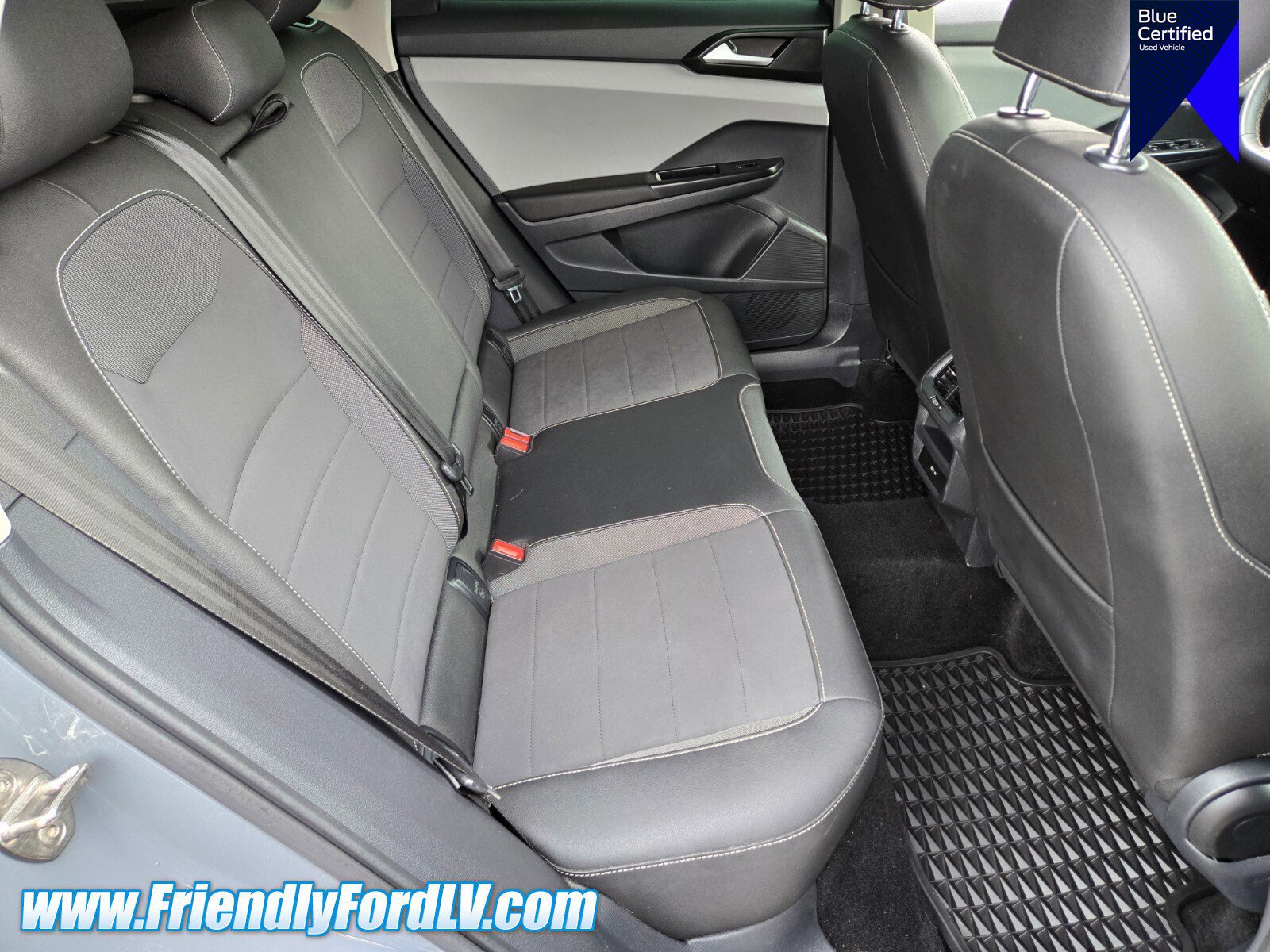 Used 2023 Volkswagen Taos SE w/ Panoramic Sunroof Package FWD image 14