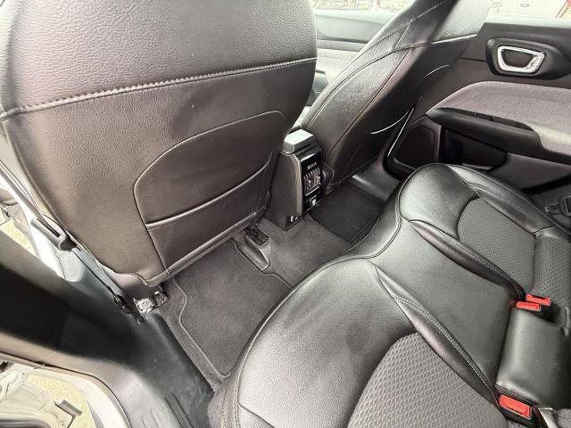 Used 2024 Jeep Compass Latitude AWD/4WD image 26