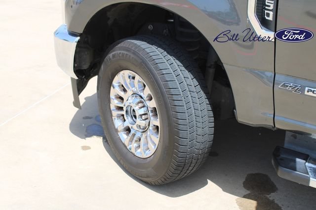 Certified 2020 Ford F250 XLT w/ XLT Premium Package AWD/4WD image 9