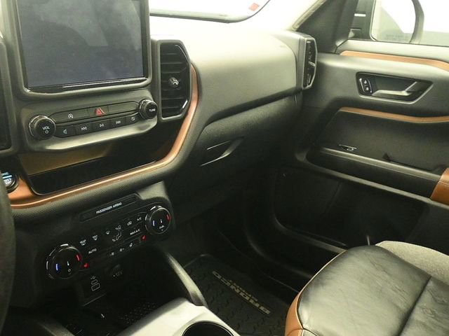 Certified 2023 Ford Bronco Sport Outer Banks w/ Tech Package image 12