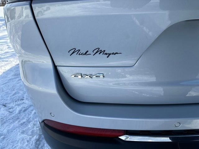 Used 2024 Jeep Grand Cherokee L Limited image 24