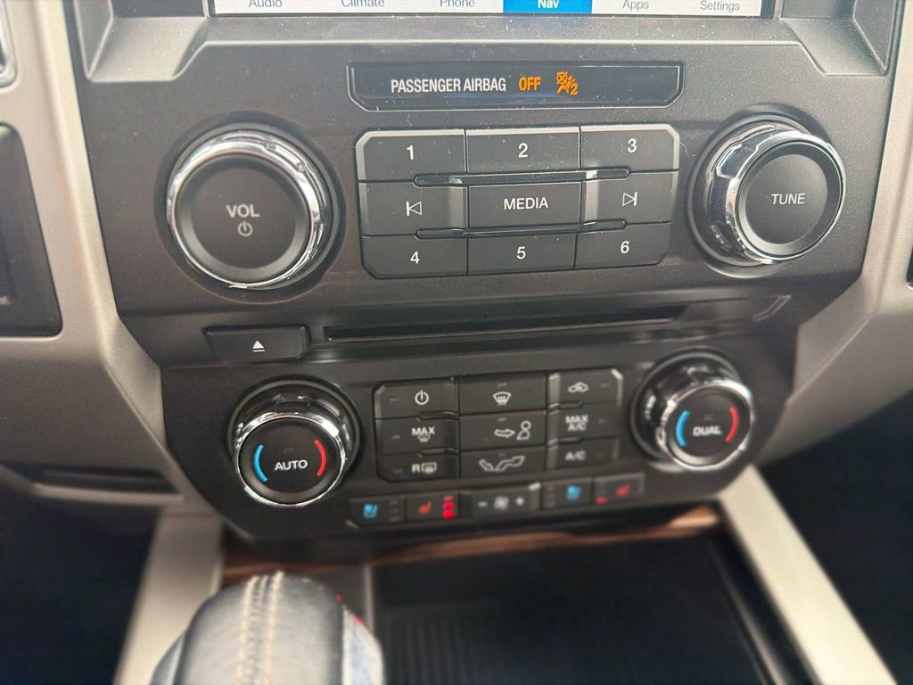 Certified 2018 Ford F150 Lariat image 19