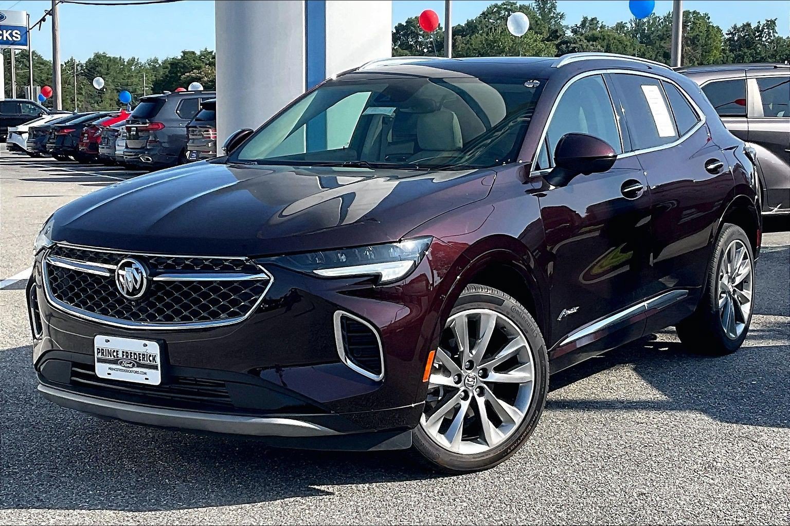 Used 2022 Buick Envision Avenir w/ Premium Seat Package FWD image 3