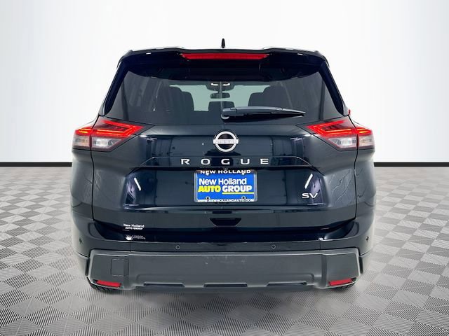 Used 2024 Nissan Rogue SV image 4