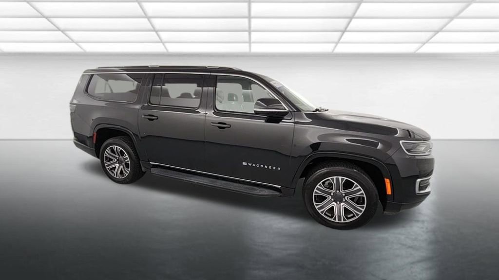 Used 2024 Jeep Wagoneer L Series II w/ Flexible Seating Group image 9