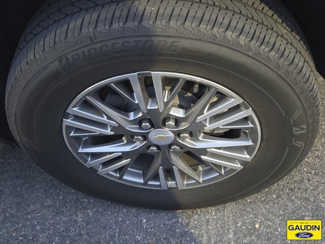 Used 2025 Chevrolet Traverse LT AWD/4WD image 5