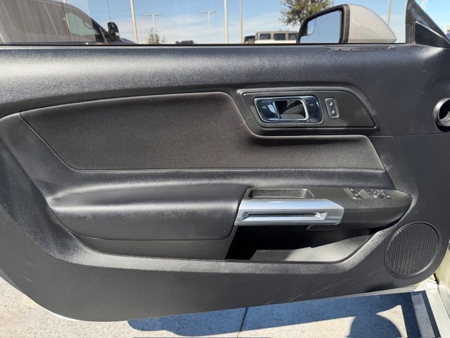 Certified 2017 Ford Mustang GT w/ Black Accent Package image 8