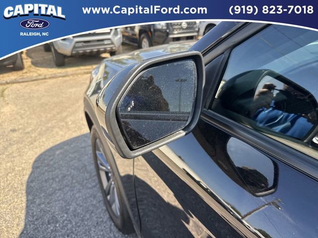 Certified 2022 Ford Explorer XLT w/ Equipment Group 202A image 12