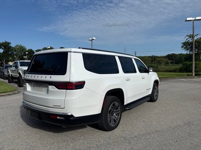 Used 2024 Jeep Wagoneer L Series II w/ Flexible Seating Group RWD image 7