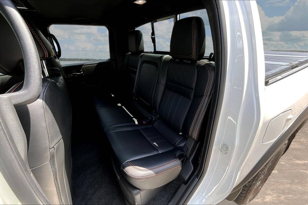 Used 2023 Nissan Frontier PRO-4X w/ Pro-4X Premium Package AWD/4WD image 25
