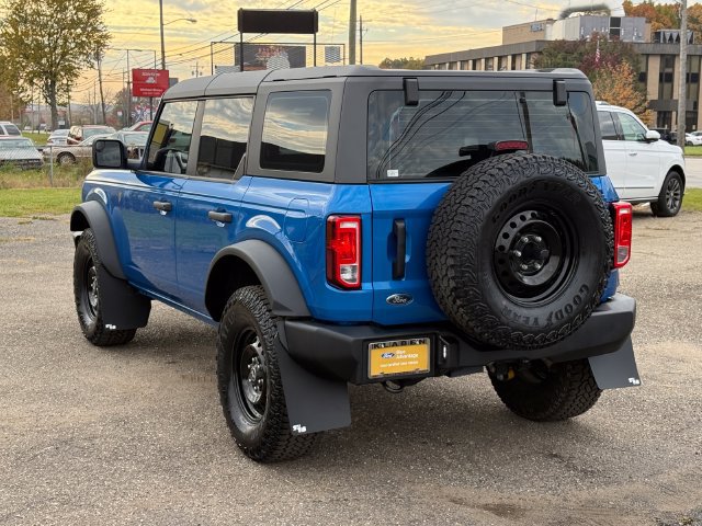 Certified 2025 Ford Bronco 4-Door w/ Sasquatch Package AWD/4WD image 8