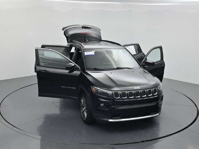 Used 2023 Jeep Compass Limited AWD/4WD image 51