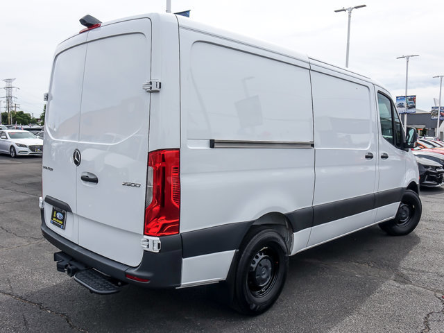 Used 2025 Mercedes-Benz Sprinter 2500 image 9