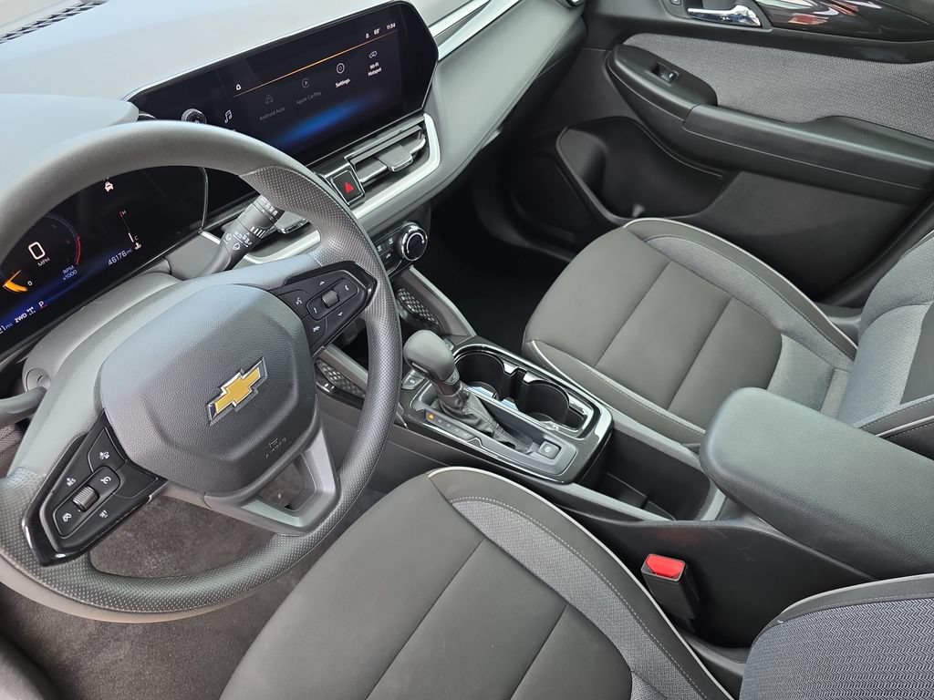 Used 2025 Chevrolet TrailBlazer LT AWD/4WD image 22