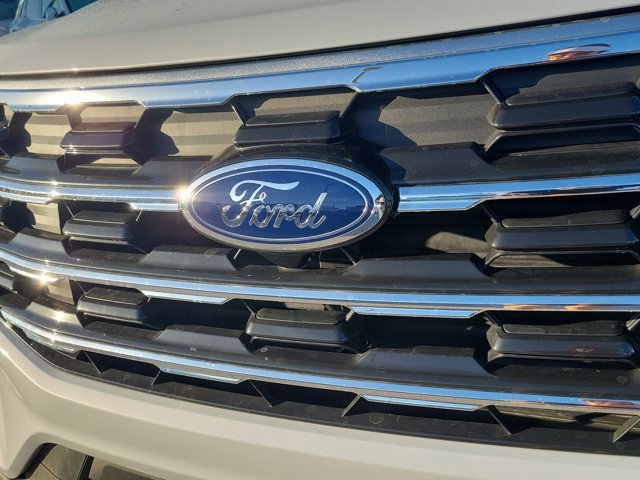 Certified 2025 Ford Explorer Active image 7