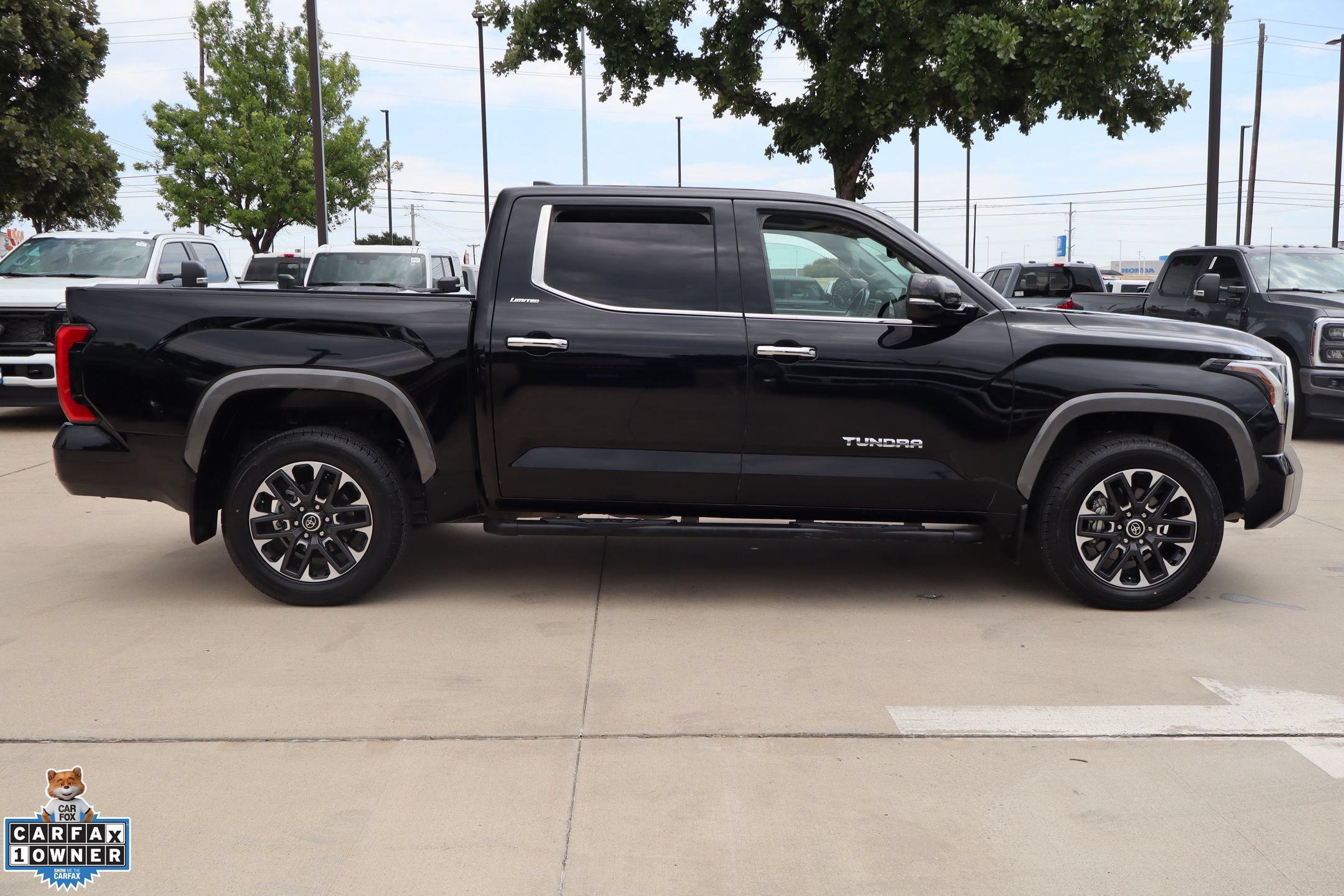Used 2024 Toyota Tundra Limited w/ Power Package AWD/4WD image 2