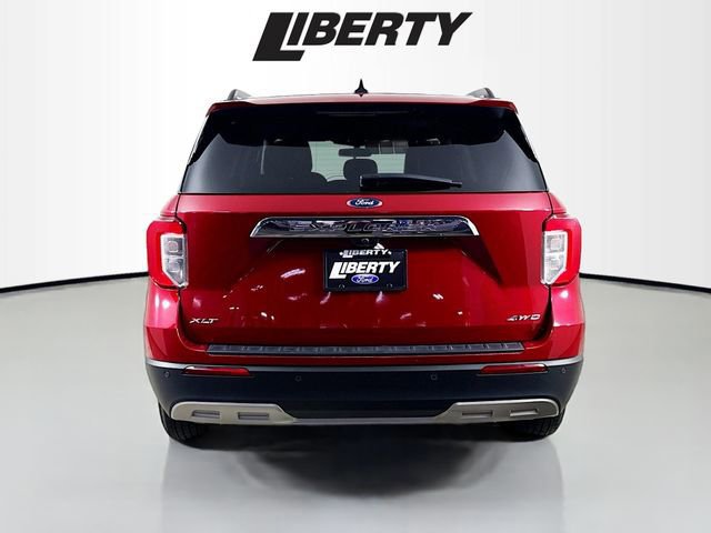 Certified 2022 Ford Explorer XLT w/ Equipment Group 202A image 4