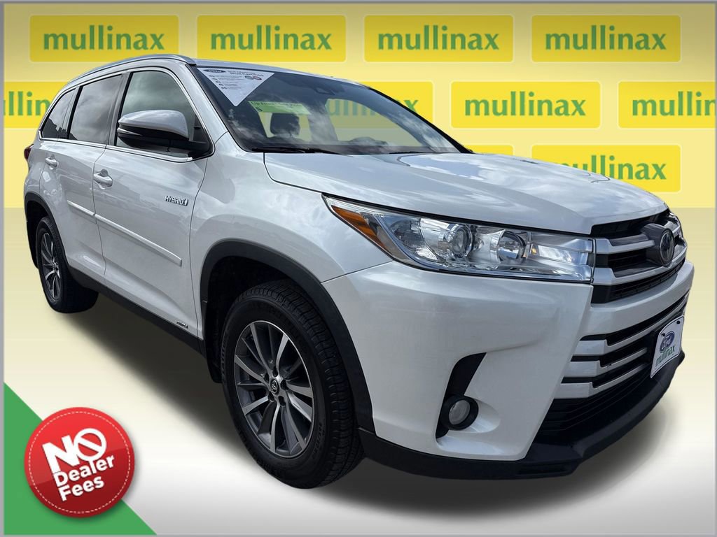 Used 2019 Toyota Highlander XLE AWD/4WD image 1
