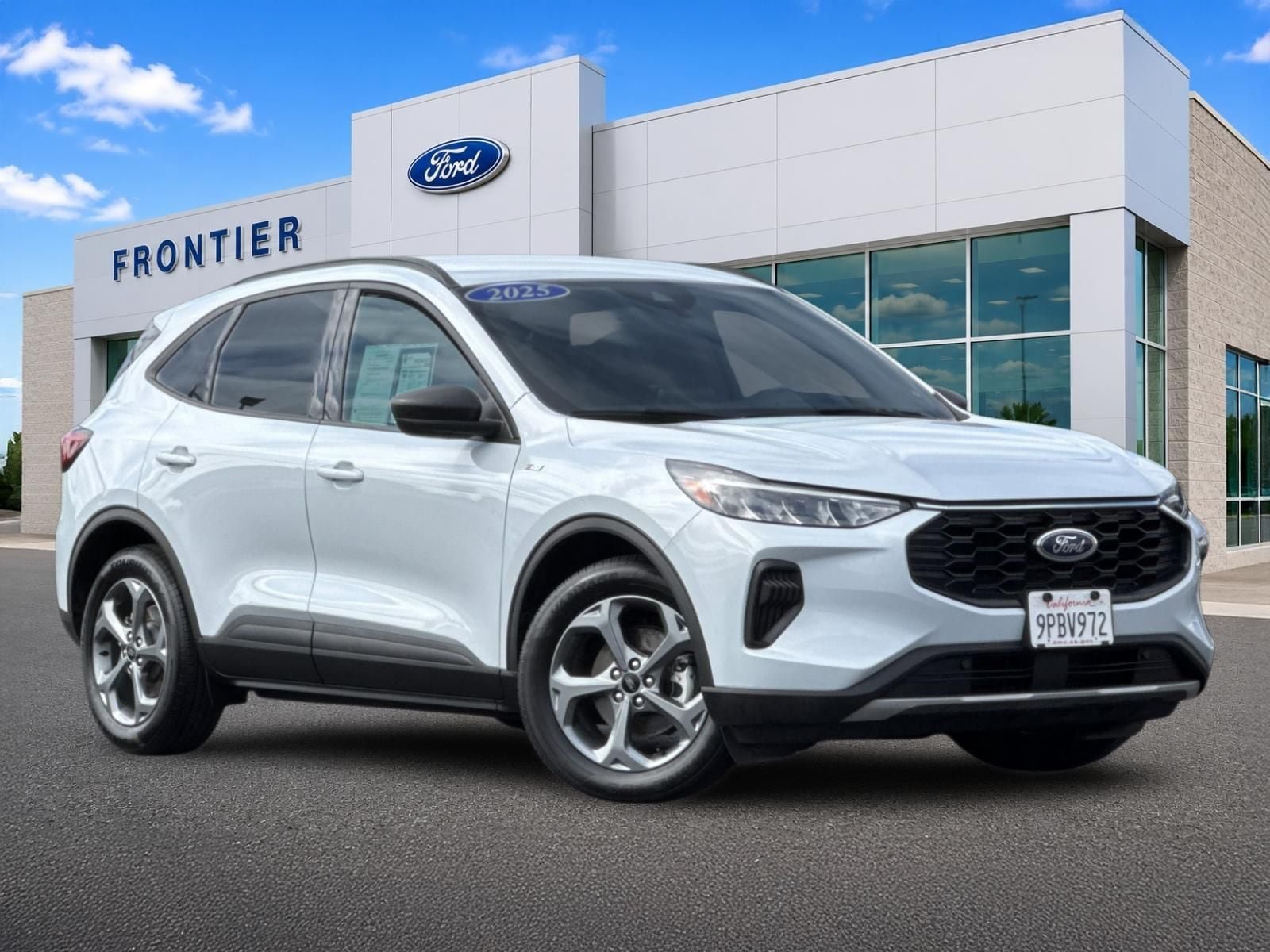 Certified 2025 Ford Escape ST-Line FWD image 1