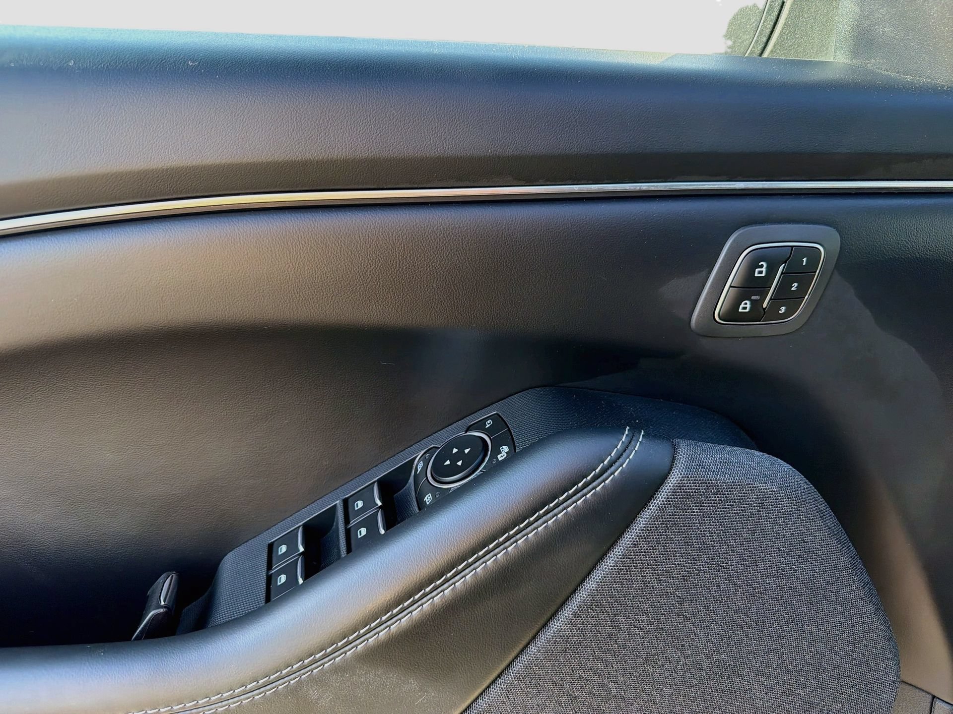 Certified 2025 Ford Mustang Mach-E Premium AWD/4WD image 18