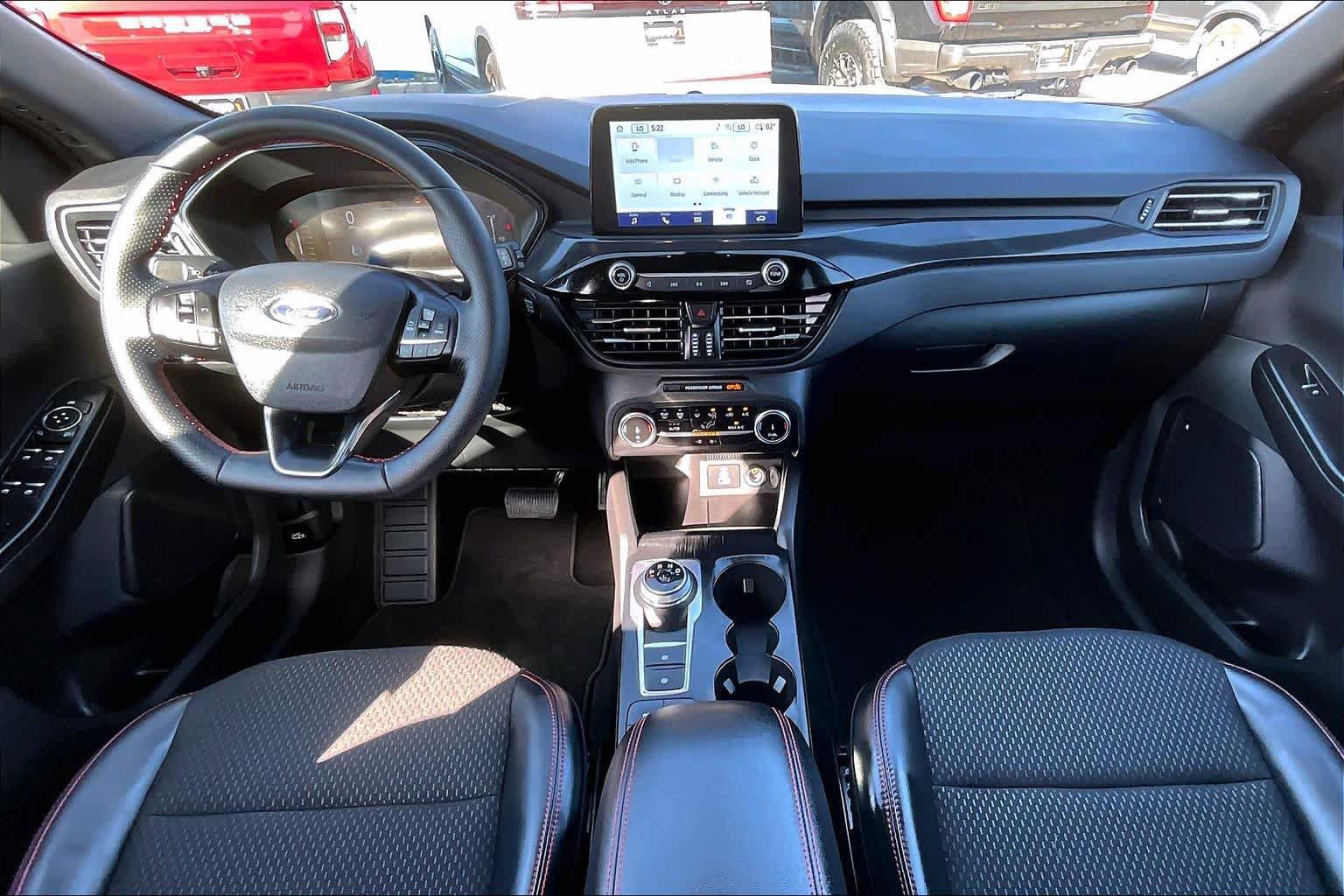 Certified 2025 Ford Escape ST-Line FWD image 14