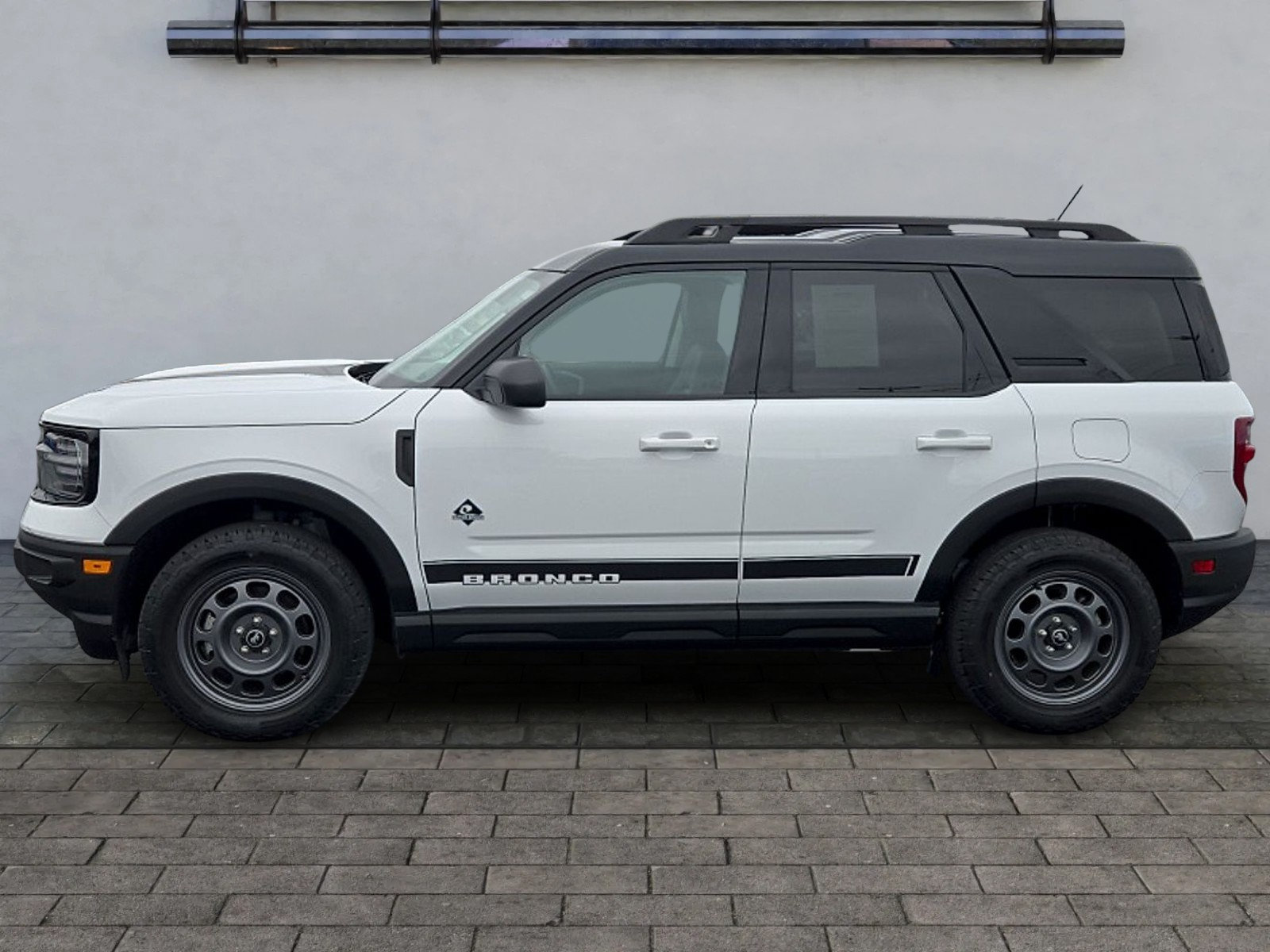 Certified 2024 Ford Bronco Sport Outer Banks AWD/4WD image 6