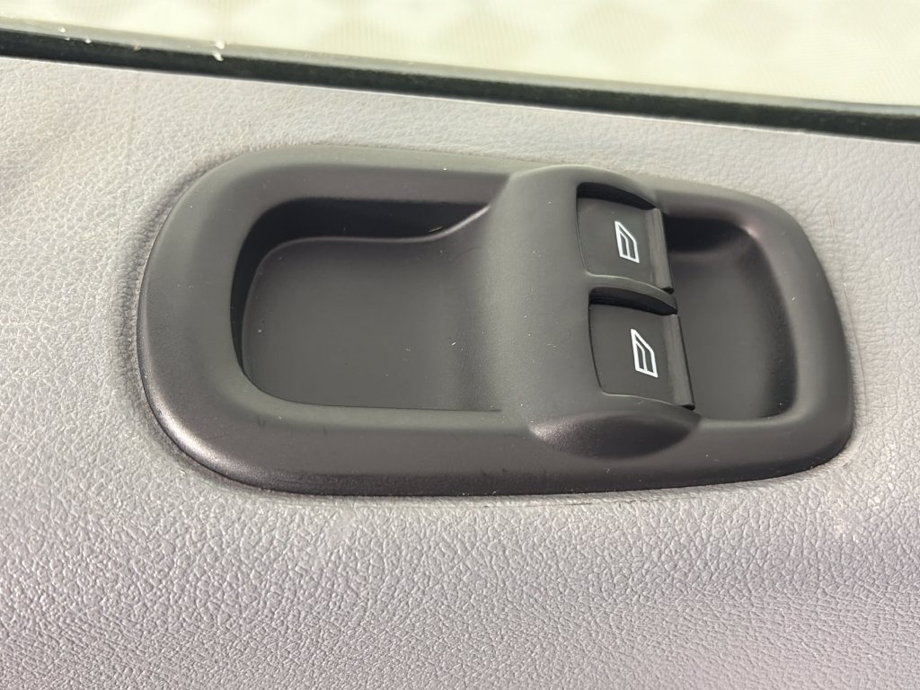 Certified 2018 Ford Transit 350 148 Low Roof RWD image 19