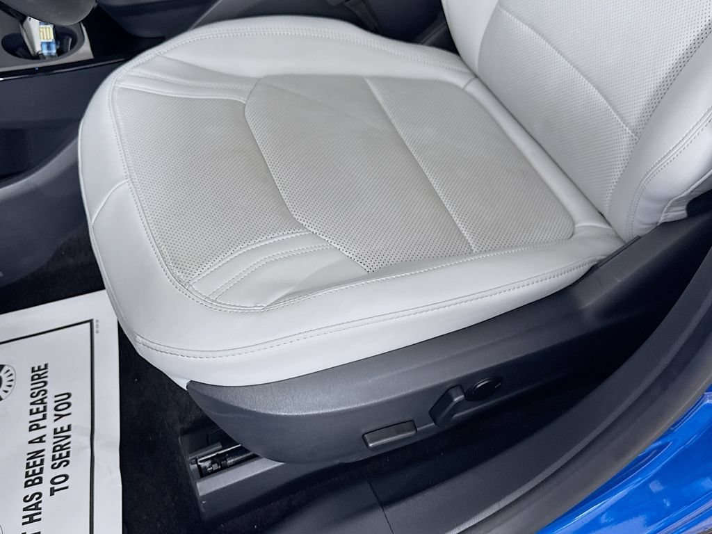 Certified 2025 Ford Mustang Mach-E Premium RWD image 23