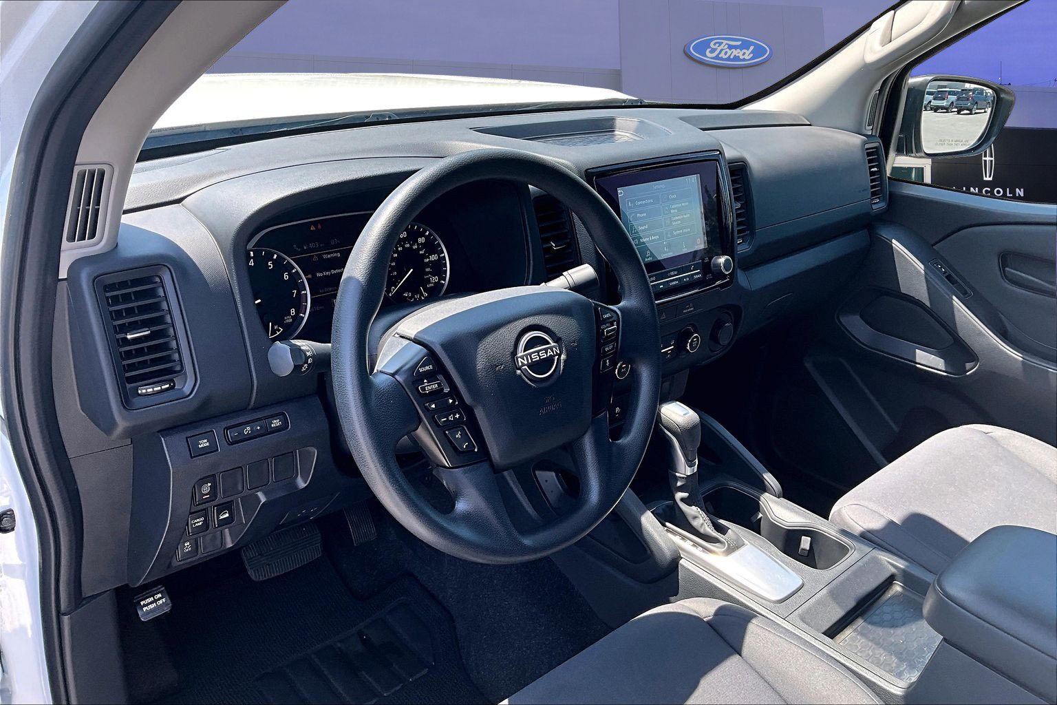 Used 2022 Nissan Frontier S w/ Technology Package AWD/4WD image 18