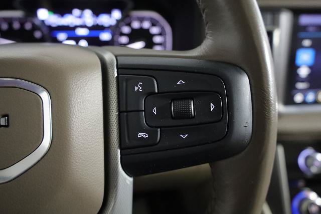 Used 2021 GMC Yukon XL Denali w/ Denali Premium Package AWD/4WD image 18