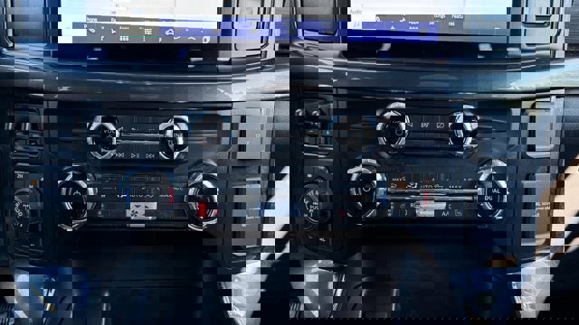 Certified 2022 Ford F150 XLT w/ Equipment Group 302A High image 27