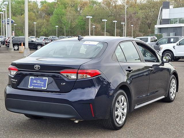 Used 2024 Toyota Corolla LE FWD image 4