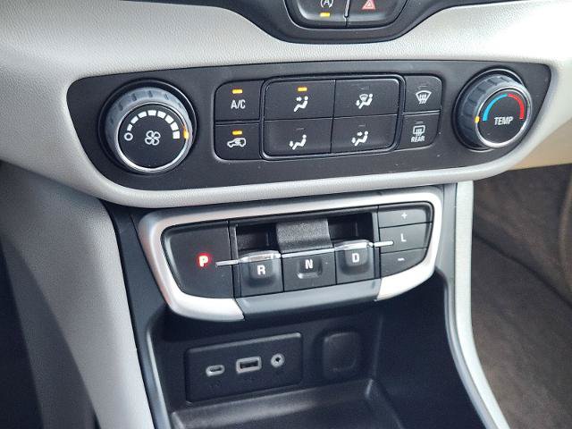 Used 2024 GMC Terrain SLE w/ Fleet Convenience Package FWD image 18